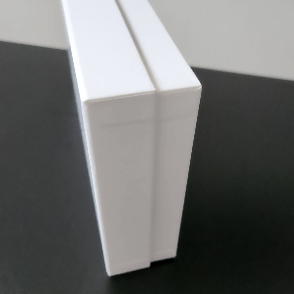 Dooney L White Wallet Box - Picture 2 of 10